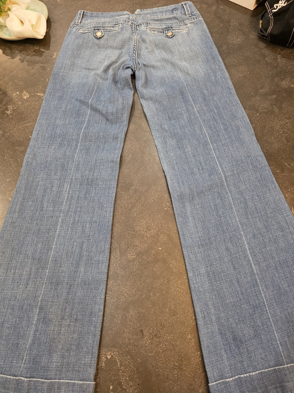 ❣️❣️Women's American Eagel Low Rise Medium Blue Wide Leg Jeans